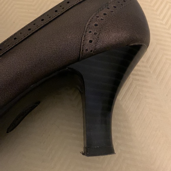 NWOT Sofft heels - Picture 6 of 10